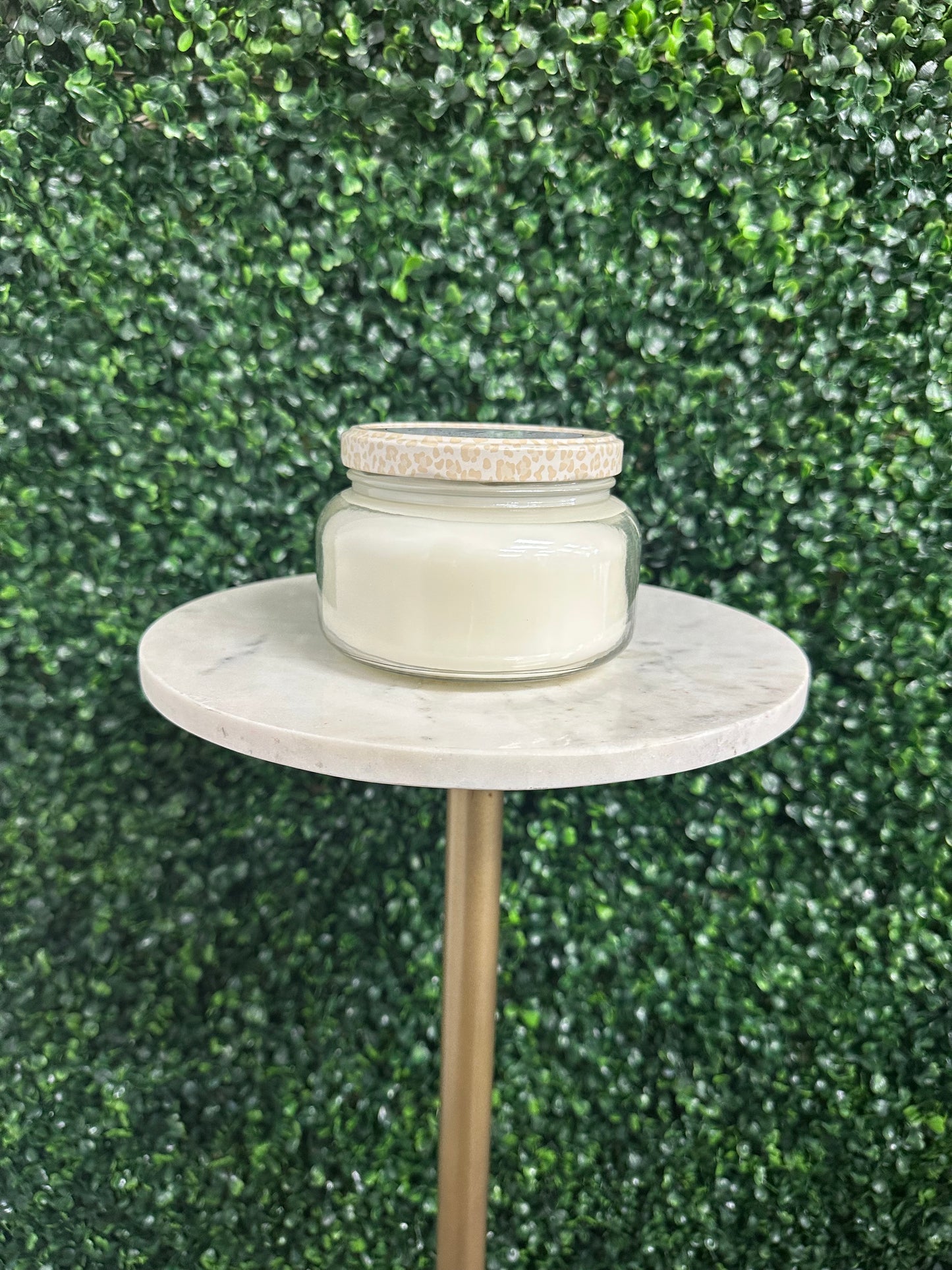 22 oz Candle- Regal